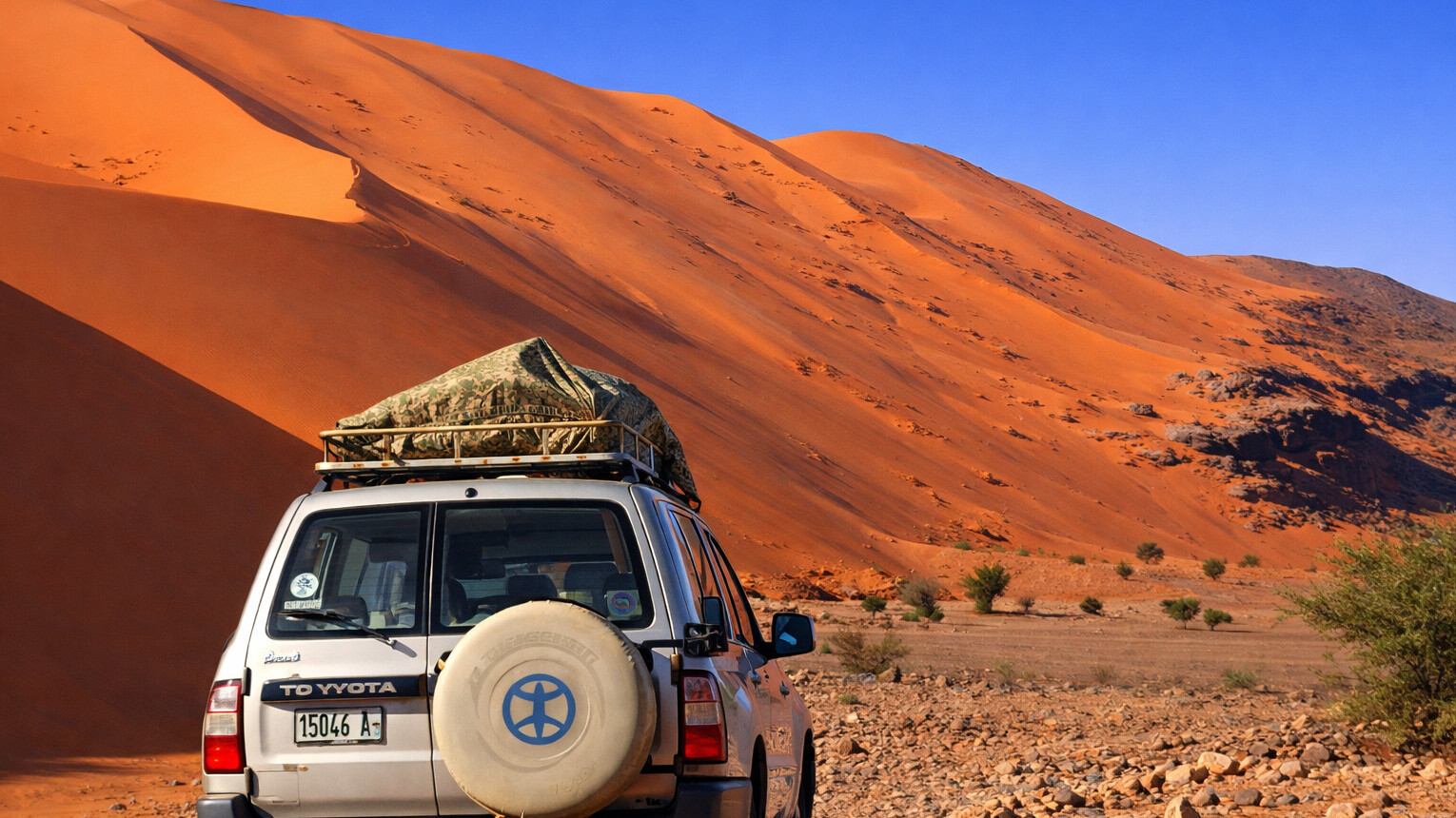 Excursion en 4x4 entre dunes et reg, dans le désert des environs de Merzouga